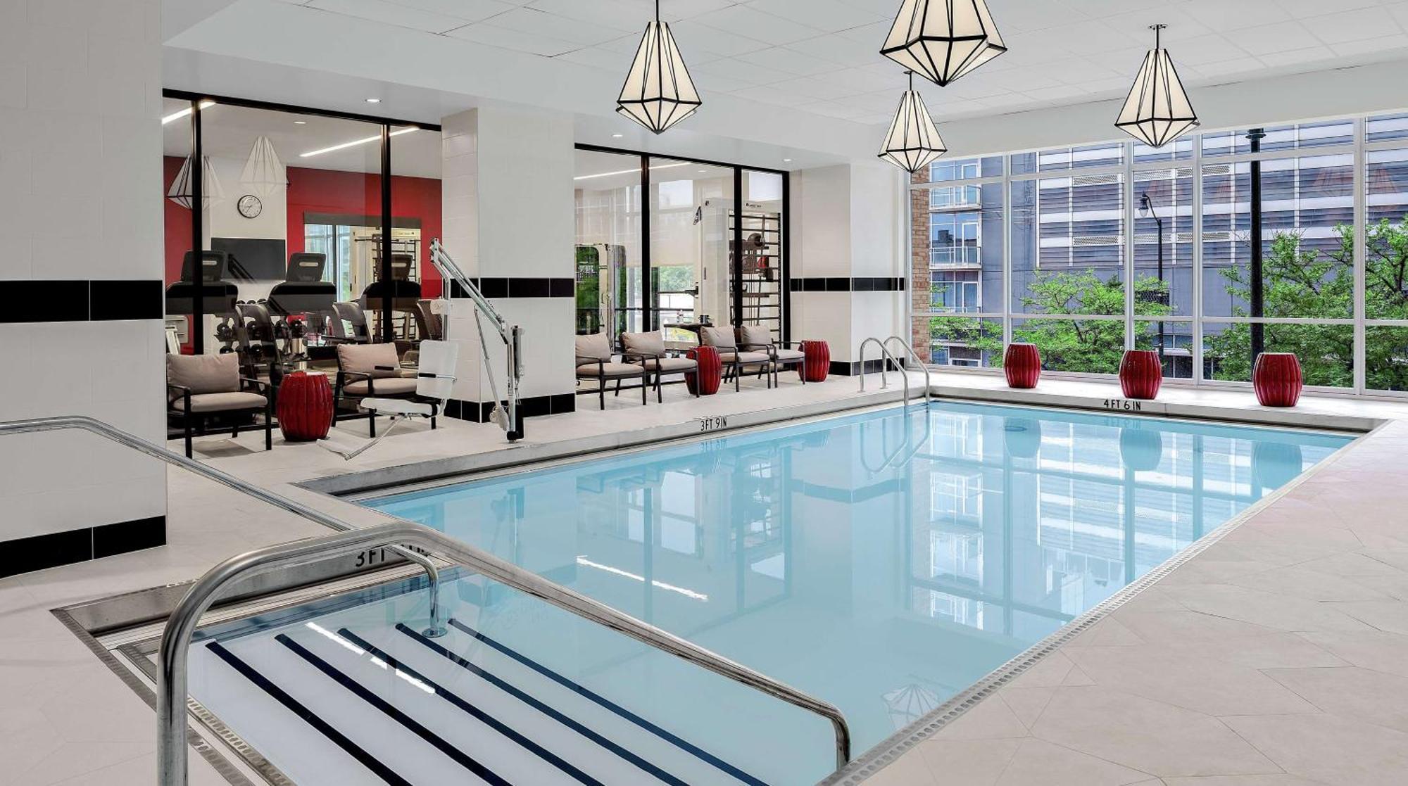 Hampton Inn Chicago Mccormick Place Eksteriør billede